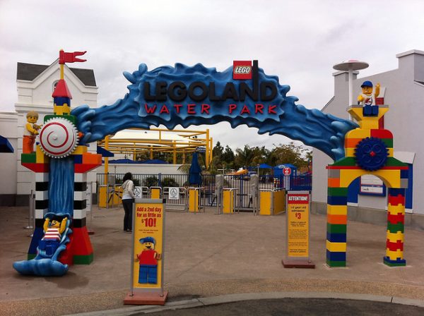 descuento militar del parque acuático legoland