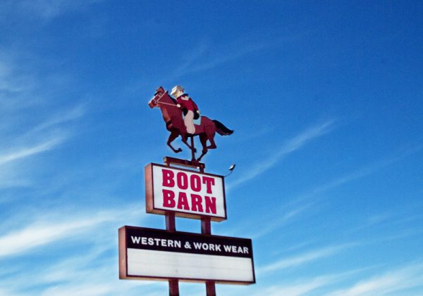 Boot Barn Descuento militar