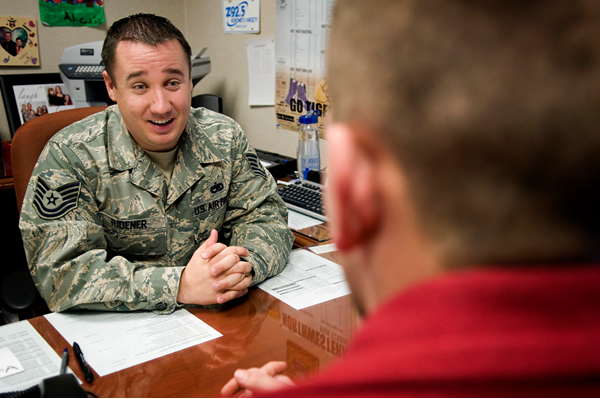 Mentiras del reclutador militar