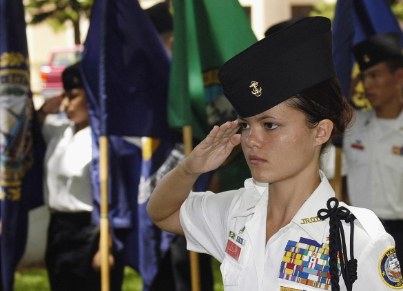 jrotc de la escuela secundaria de la marina