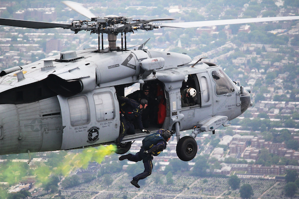 Detalles de la carrera de Army Aircrewman