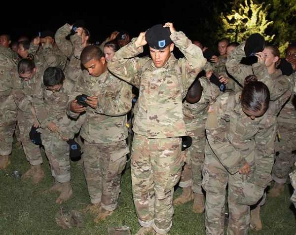 Aprendices en entrenamiento básico del ejército de Fort Sill