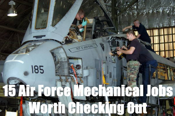 Trabajos mecánicos de la Fuerza Aérea