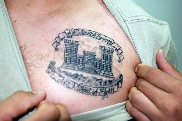 tatuajes en el pecho del ejercito
