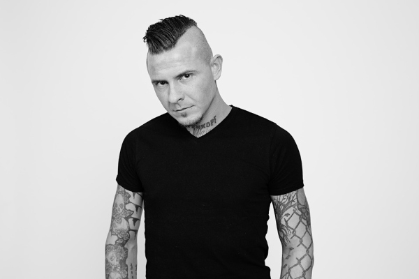 tatuajes del ejercito en el cuello