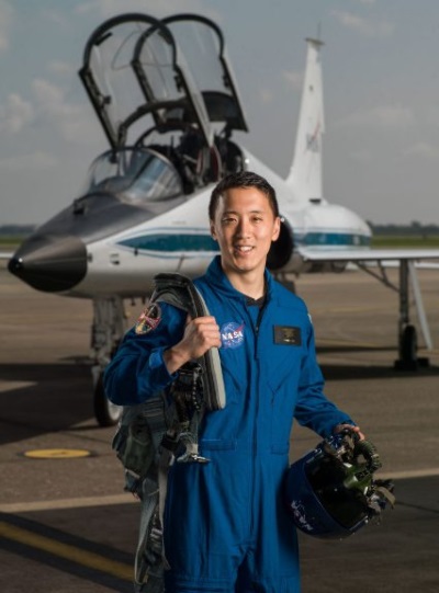 johnny kim - famoso sello de la marina