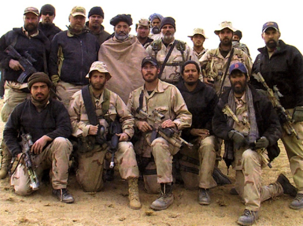 agentes de la división de actividades especiales con hamid karzai