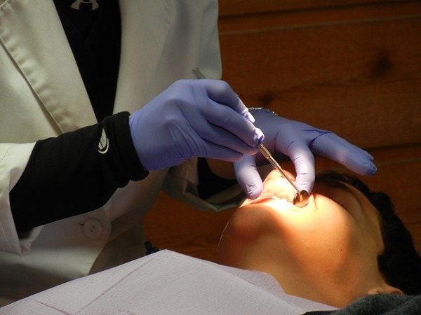 visitando a un ortodoncista