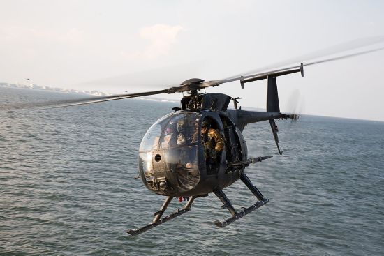 Helicóptero militar MH-6 Little Bird