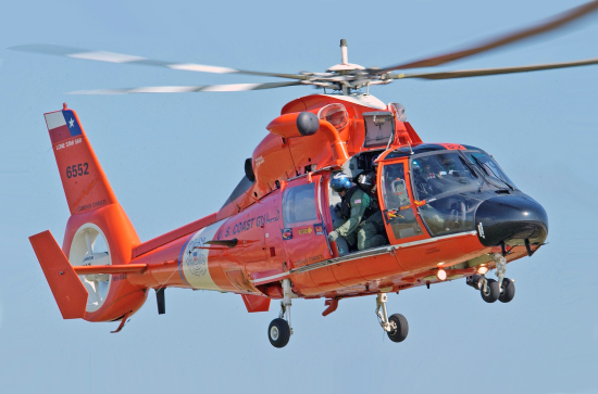 MH-65 Dolphin es un tipo de helicóptero militar utilizado por la Guardia Costera de EE. UU.