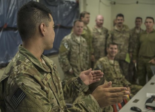 oficial de inteligencia de la fuerza aérea