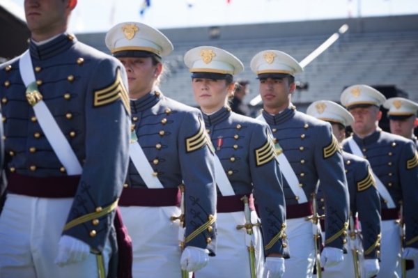 escuelas militares para niños y niñas