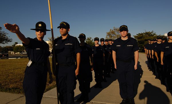 Entrenamiento básico de la Guardia Costera