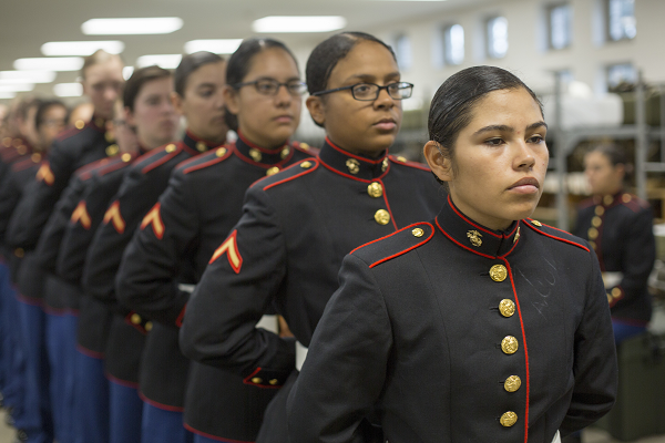 Los marines se visten de azul