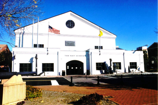 El Museo Nacional de la Marina de los EE. UU. es uno de los mejores museos militares del país.