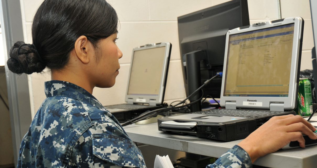 Marina Aviación Mantenimiento del administrador AZ AZ