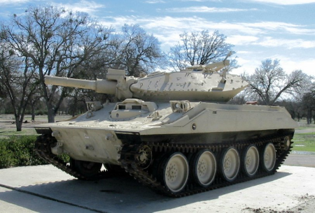 base del ejército ft hunter liggett en california