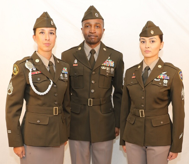 uniforme verde oficial del ejercito