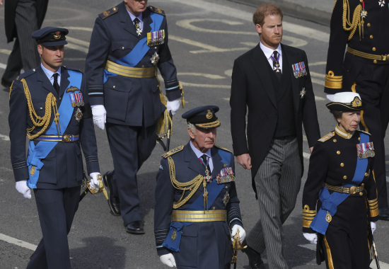 príncipe william príncipe harry servicio militar explicado