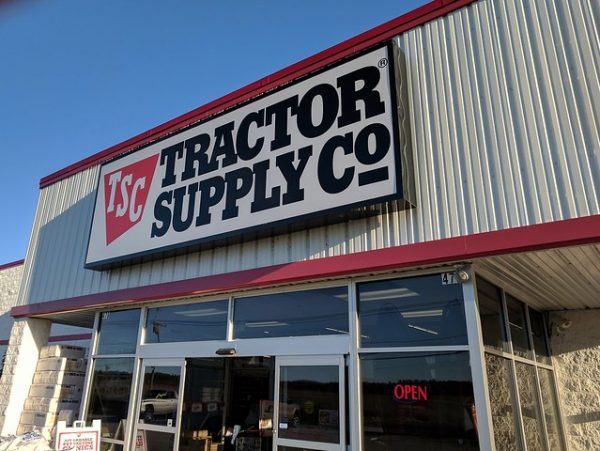 tractor suministra descuento militar