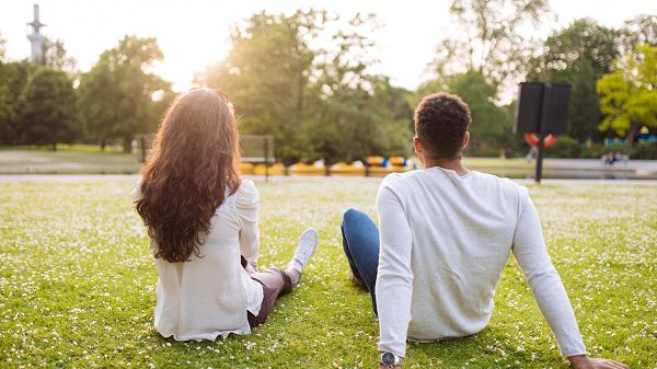 la comunicación es vital en una relación militar a larga distancia