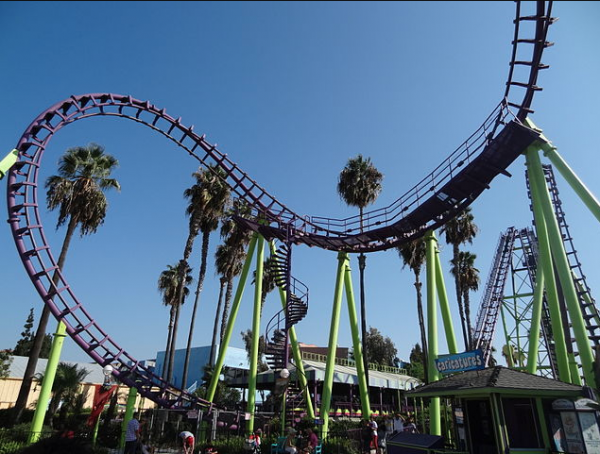 paseo en boomerang de la granja de bayas de knotts