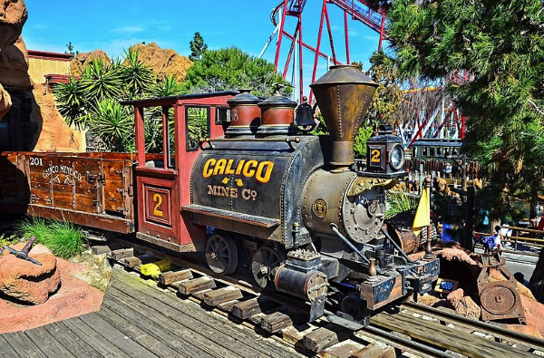 Knotts Berry Farm Descuento militar